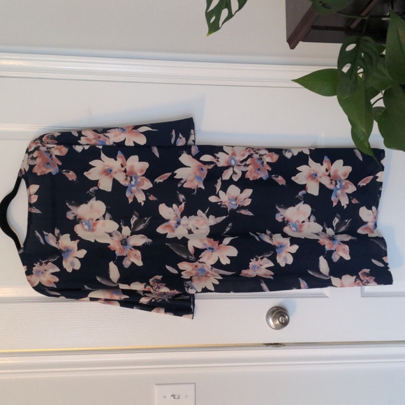 Floral Duster - Picture 4 of 4